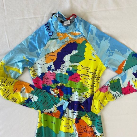 Fashion Nova Around the world midi dress - Picture 5 of 12